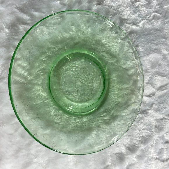 Vintage Vaseline Uranium Small Saucer Plate Glow #33 - Picture 5 of 8
